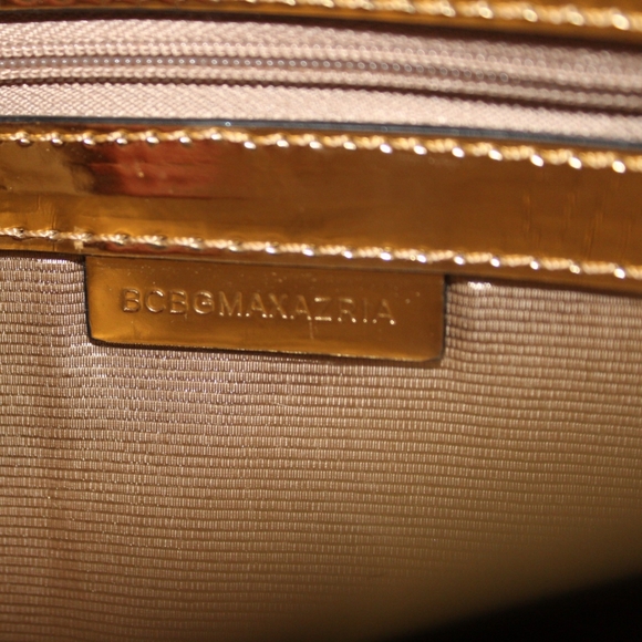 BCBGMAXAZRIA Gold "Suri" Envelope Clutch - Picture 4 of 16